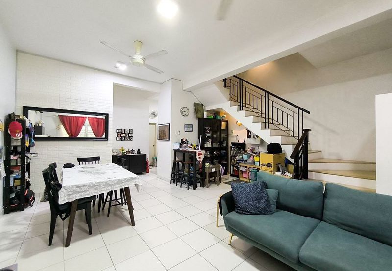 Saron @Bandar Bukit Raja