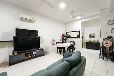 Saron @Bandar Bukit Raja