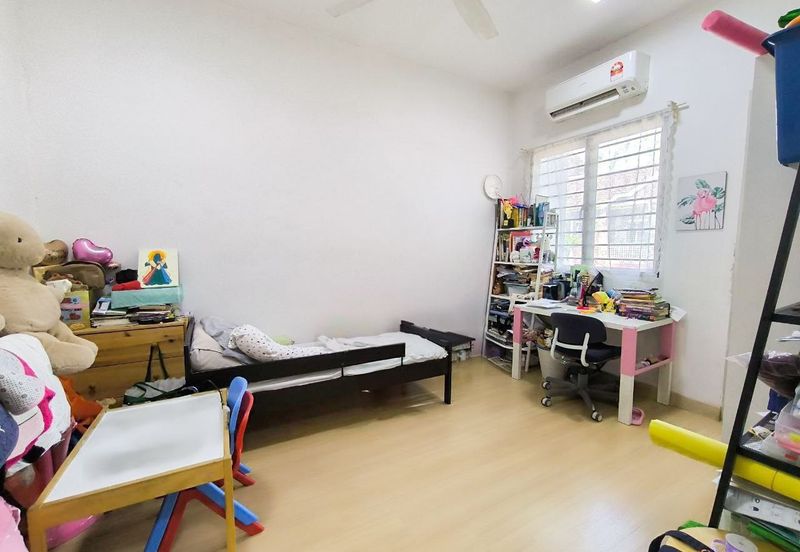 Saron @Bandar Bukit Raja