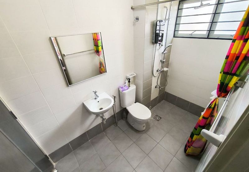 Saron @Bandar Bukit Raja