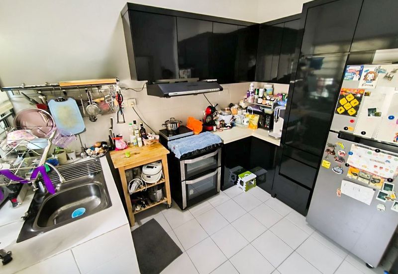 Saron @Bandar Bukit Raja