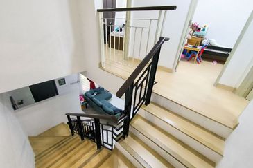 Saron @Bandar Bukit Raja