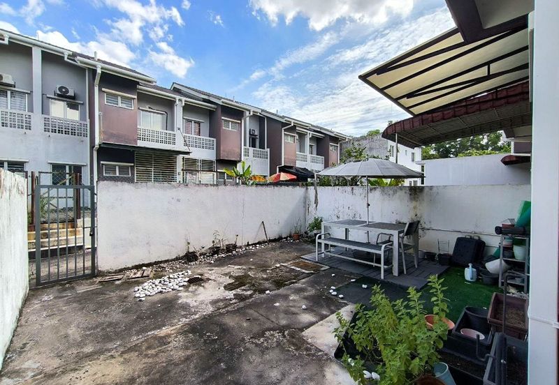 Saron @Bandar Bukit Raja