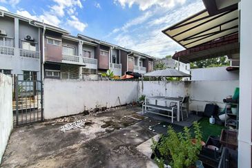 Saron @Bandar Bukit Raja