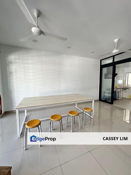 Halya @ Daunan Worldwide Bandar Puncak Alam Eco Business Park, Selangor, Bandar Puncak Alam