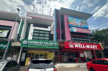 E-Boulevard, Denai Alam