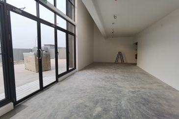 Elmina Business Park