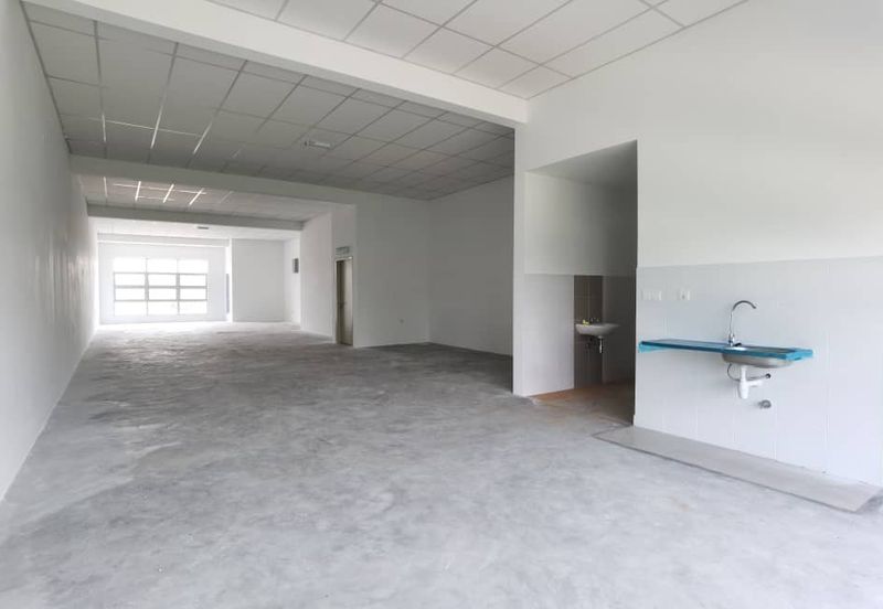 Temu Business Centre, City of Elmina