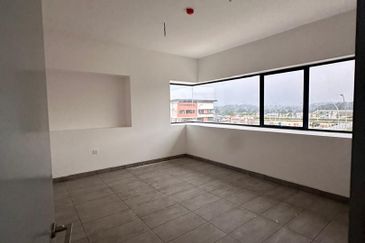 Elmina Business Park