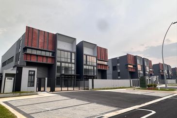 Elmina Business Park