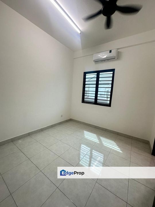 Iris Hillpark Bandar Puncak Alam UITM Double Storey , Selangor, Shah Alam