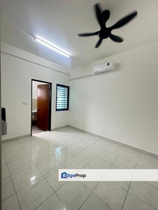 Iris Hillpark Bandar Puncak Alam UITM Double Storey , Selangor, Shah Alam