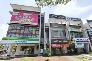 E-Boulevard, Denai Alam