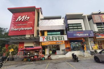 E-Boulevard, Denai Alam