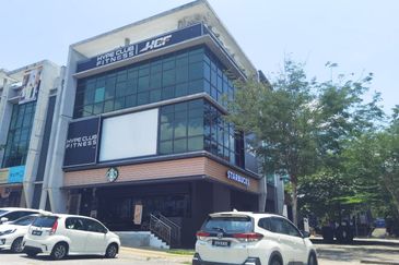 E-Boulevard, Denai Alam