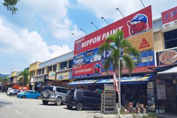 Corner Lot Facing Main Road Suria Square Alam Suria Puncak Alam