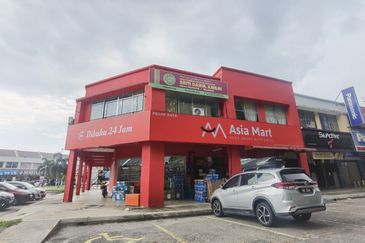 Corner Lot Facing Main Road Suria Square Alam Suria Puncak Alam