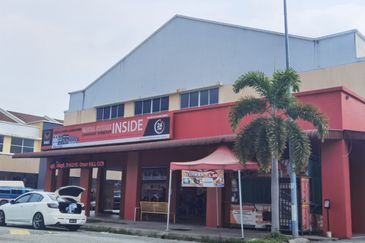 Corner Lot Facing Main Road Suria Square Alam Suria Puncak Alam