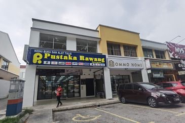 Corner Lot Facing Main Road Suria Square Alam Suria Puncak Alam