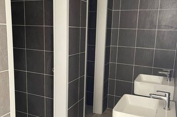 Omni 2 Kota Puteri Semi-D Factory For Rent , Rawang Puncak Alam