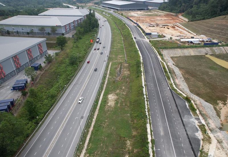 Shah Alam Seysyen U10 Warehouse Factory Cum Loading Bay For Rent