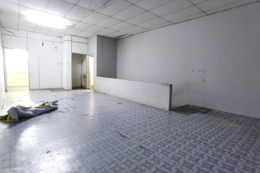 Pusat Perdagangan Alam Jaya