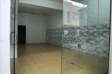 Pusat Perdagangan Alam Jaya