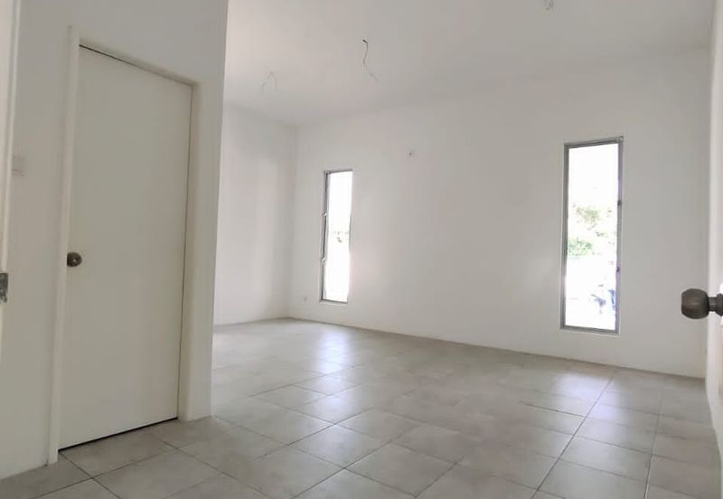 YARRA PARK WESTFIELD