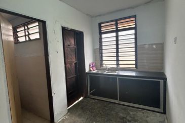 BANDAR AMANJAYA (ZON KENANGA)