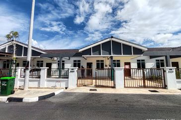 TAMAN JELUTONG INDAH