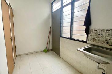 TAMAN LAMBAIAN JERAI (SRI AYU)