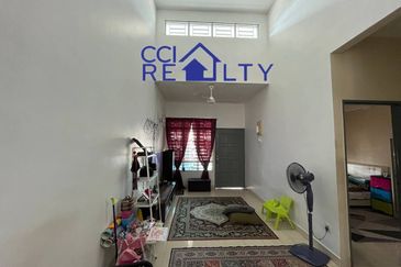 SEMI D LUAS🔥ADA LEBIHAN TANAH❗DEKAT SURAU🏠Taman Pancur Utama FASA 2