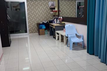 TAMAN PUTERI HILLPARK