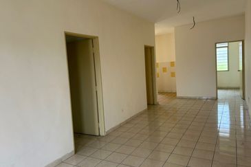 TERES MEDIUM🏠RUMAH BASIC&CANTIK❗ADA TANAH BELAKANG🔥Taman Permai Utama