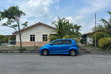 TERES MEDIUM🏠RUMAH BASIC&CANTIK❗ADA TANAH BELAKANG🔥Taman Permai Utama