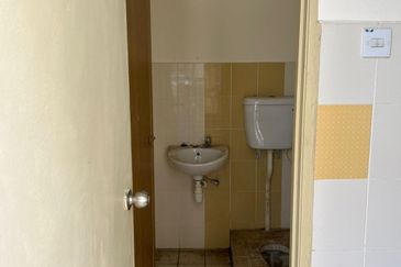 TERES MEDIUM🏠RUMAH BASIC&CANTIK❗ADA TANAH BELAKANG🔥Taman Permai Utama