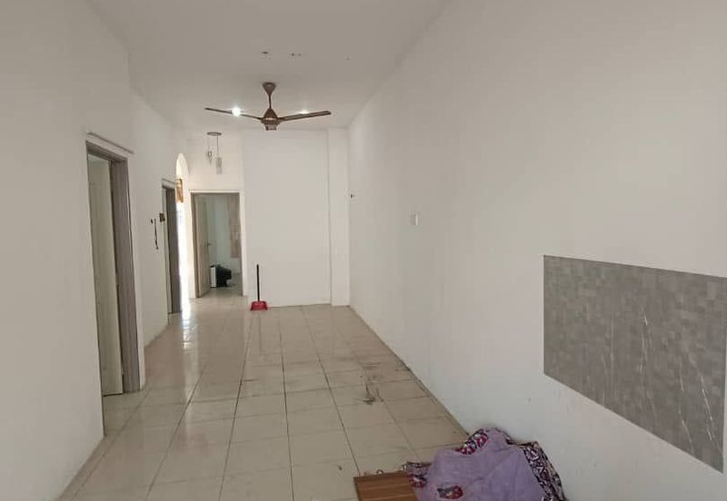 TERES MEDIUM🏠RUMAH BASIC,CANTIK,LUAS❗ADA TANAH BELAKANG🔥Taman Ilham