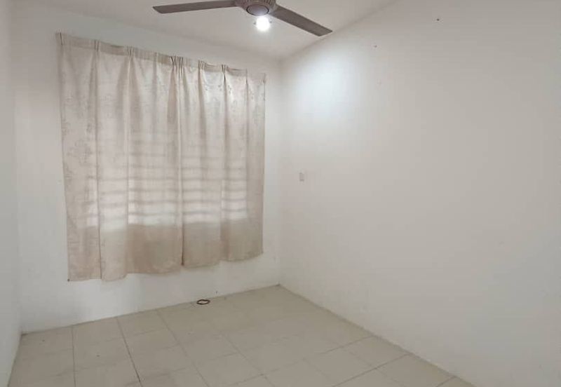 TERES MEDIUM🏠RUMAH BASIC,CANTIK,LUAS❗ADA TANAH BELAKANG🔥Taman Ilham