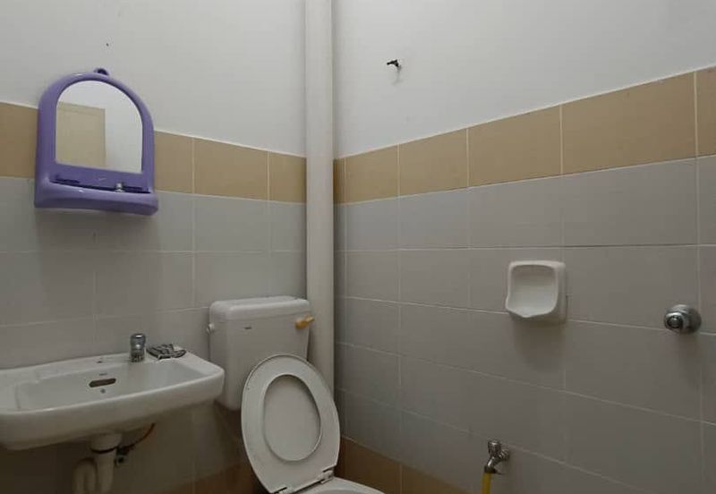 TERES MEDIUM🏠RUMAH BASIC,CANTIK,LUAS❗ADA TANAH BELAKANG🔥Taman Ilham