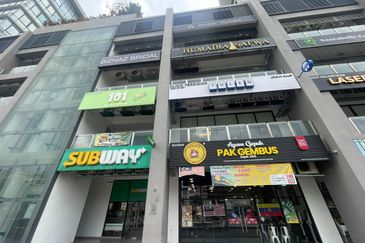 Queensville, Taman Tasik Permaisuri