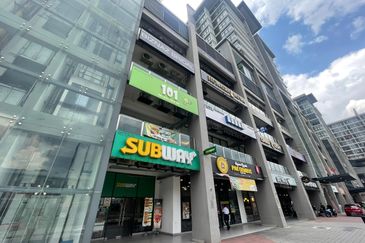 Queensville, Taman Tasik Permaisuri