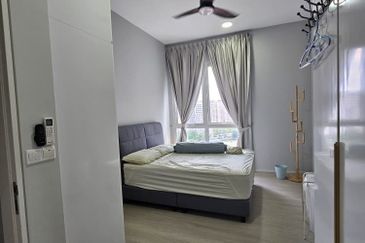 UNA Serviced Apartment