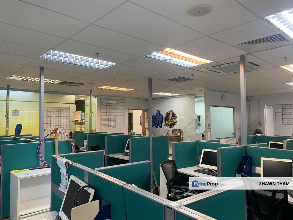 KL TRILLION,KLCC,OFFICE SPACE FOR RENT,SEMI FITTED,REVONATED UNIT,CHEAP CHEAP CHEAP, Kuala Lumpur, KLCC