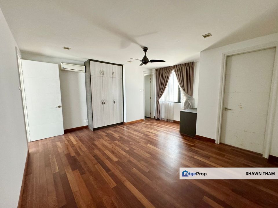 PAPILLON DESAHILL CONDOMINIUM,TAMAN DESA,PENTHOUSE UNIT FOR SALES,FULLY RENOVATED,FULLY FURNISHEDGOOD CONDITION,CHEAP CHEAP CHEAP, Kuala Lumpur, Taman Desa 