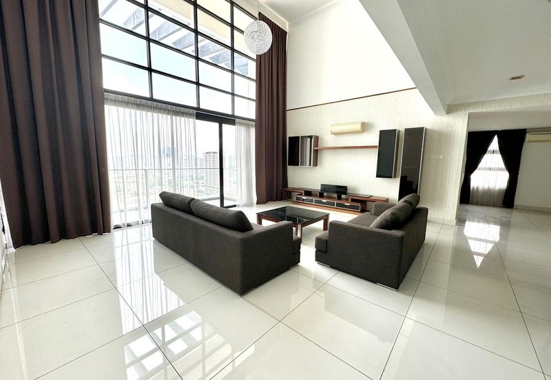 Papillon Desahill Condominium