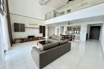 Papillon Desahill Condominium