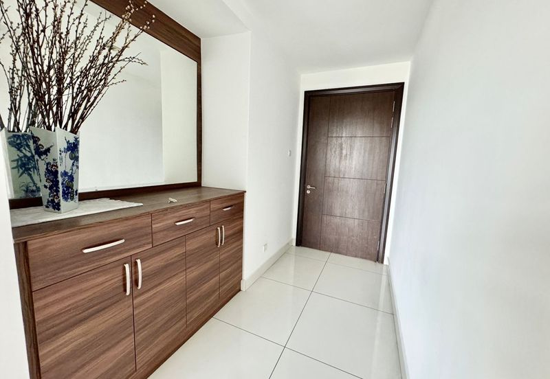 Papillon Desahill Condominium