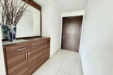 Papillon Desahill Condominium