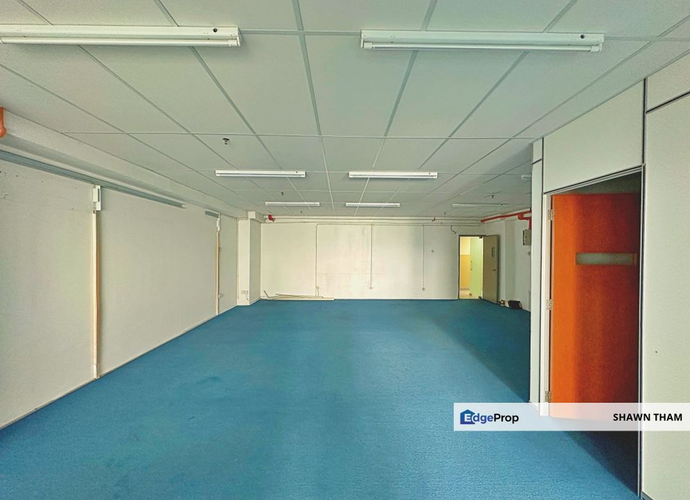 WISMA ZELAN(NUMBER ONE BUSINESS CENTRE)CHERAS,PARTLY FURNISHED OFFICE FOR RENT,TENANTED,SUPER CHEAP PRICE,BELOW MARKET VALUE, Kuala Lumpur, Cheras