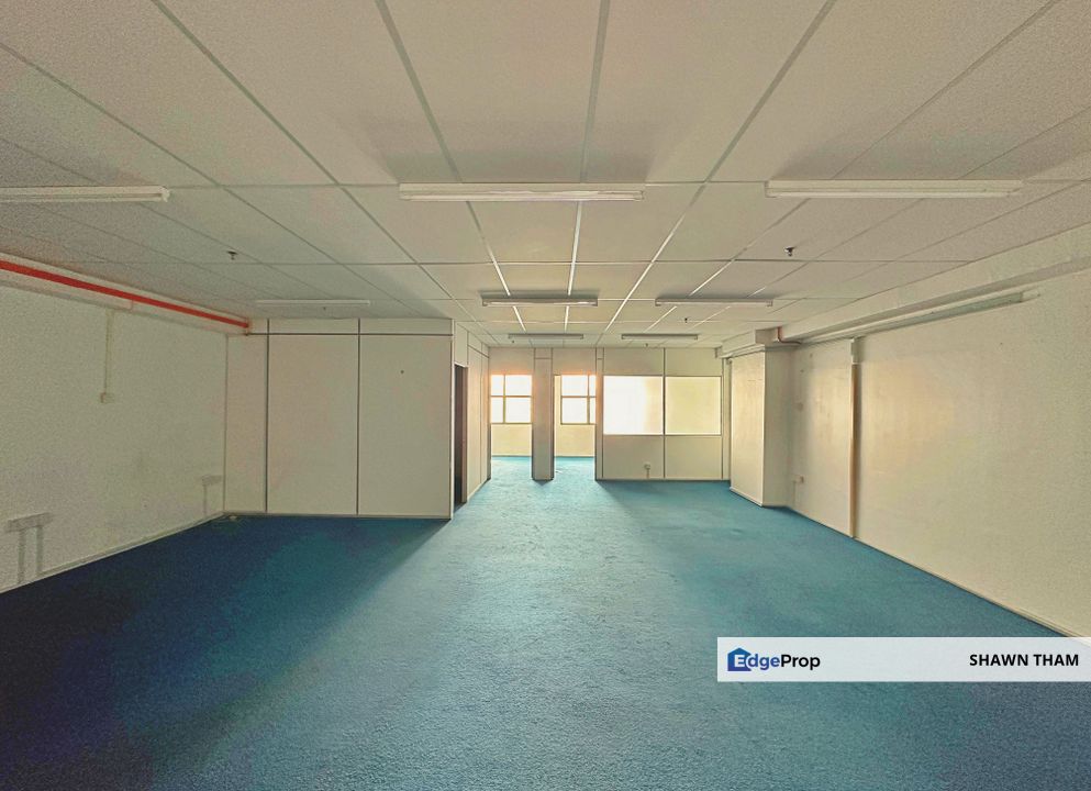 WISMA ZELAN(NUMBER ONE BUSINESS CENTRE)CHERAS,PARTLY FURNISHED OFFICE FOR RENT,TENANTED,SUPER CHEAP PRICE,BELOW MARKET VALUE, Kuala Lumpur, Cheras